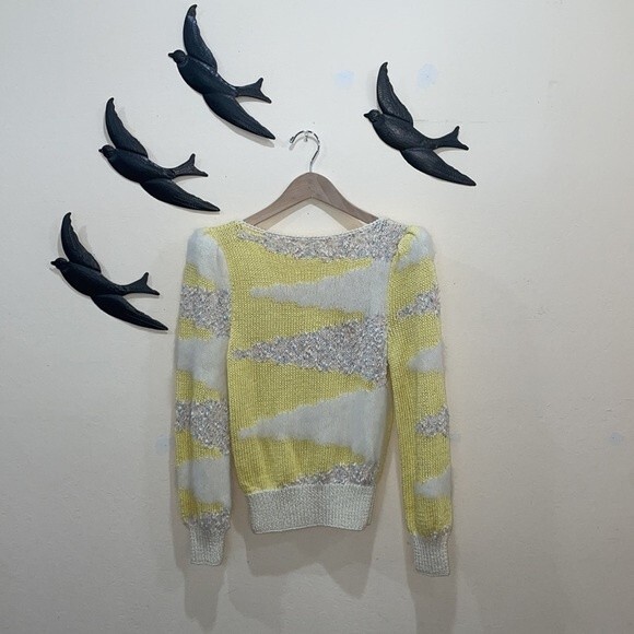 Vintage 1980's Pastel  Yellow & Off White Angora & Silk Knit Sweater - M - Picture 10 of 12